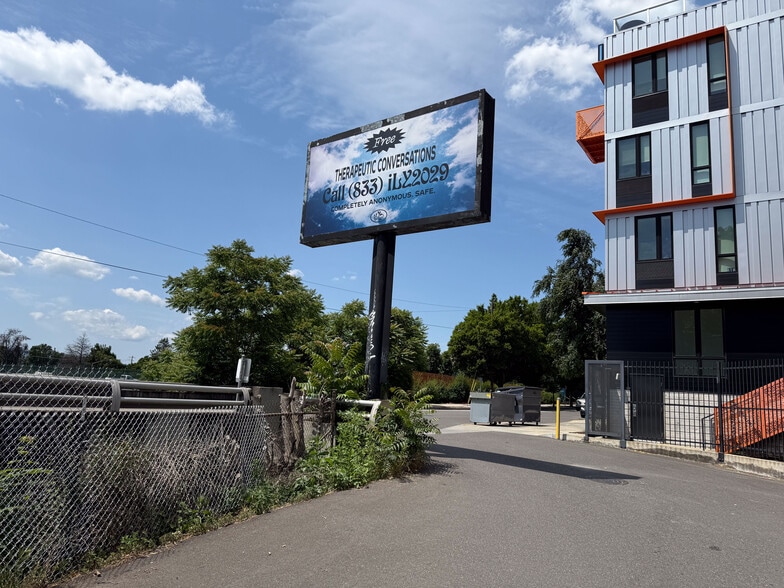 1920-1922 N Vancouver Ave, Portland, OR for sale - Building Photo - Image 3 of 5