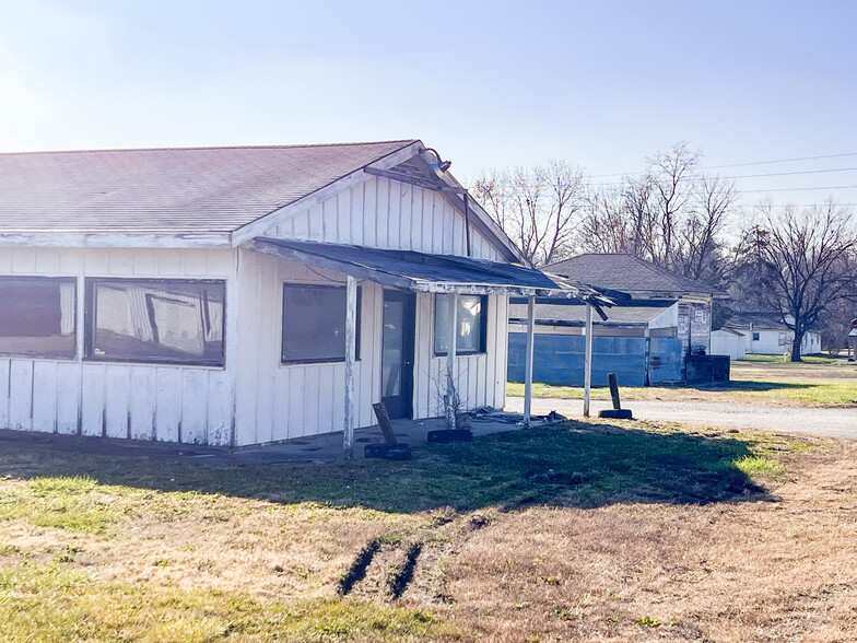 201 N 5th St, Garden City, MO for sale - Primary Photo - Image 1 of 1