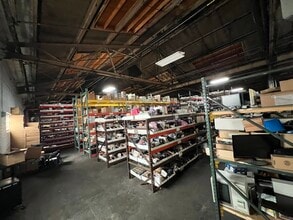 1502 12th St SW, Canton, OH for lease Interior Photo- Image 1 of 4