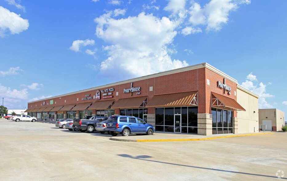 10315 Airport Blvd, Stafford, TX for lease - Primary Photo - Image 3 of 8