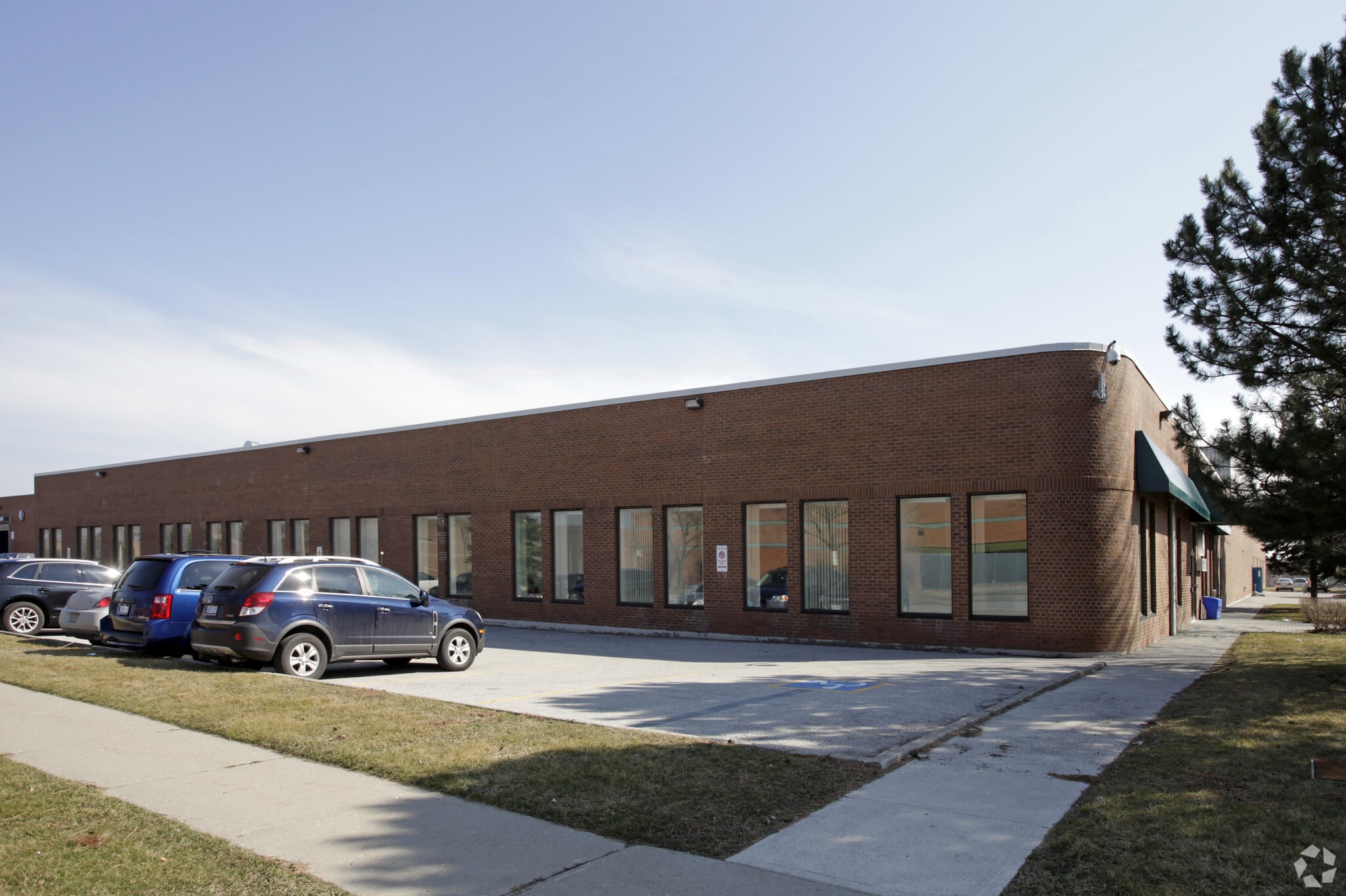 330 Finchdene Sq, Toronto, ON for sale Primary Photo- Image 1 of 1