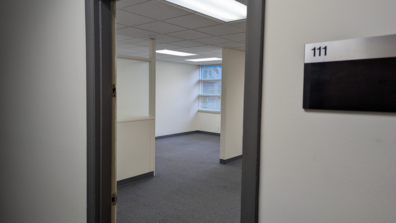 4000 Aurora Ave N, Seattle, WA for lease Interior Photo- Image 1 of 7