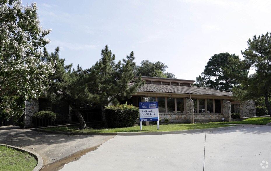 729 N Fielder Rd, Arlington, TX for sale - Primary Photo - Image 1 of 1