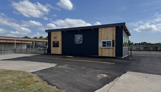 More details for 7924 NW 23rd St, Bethany, OK - Retail for Sale