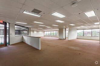 1130 W Lake Cook Rd, Buffalo Grove, IL for lease Interior Photo- Image 2 of 10