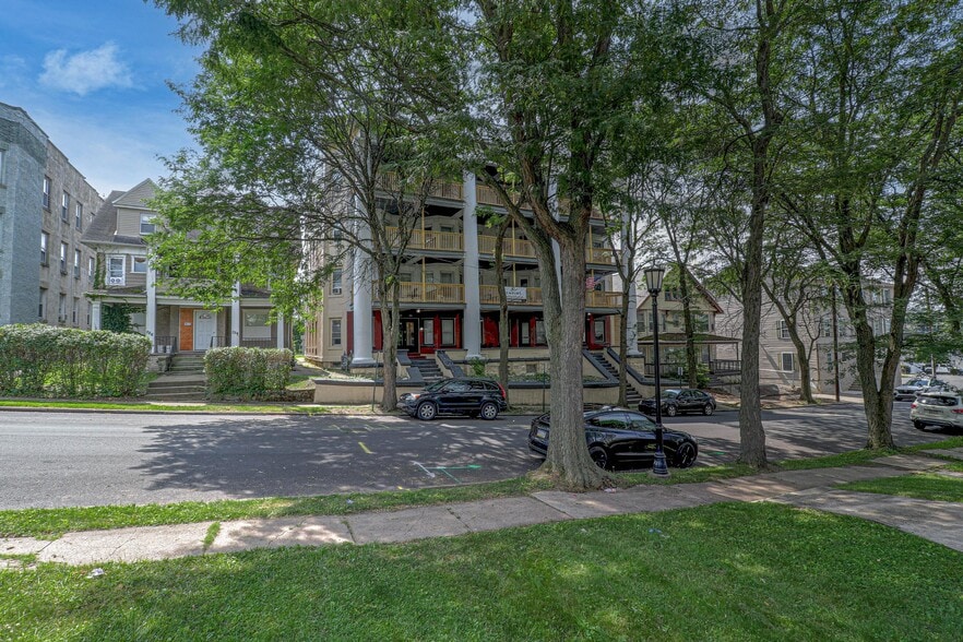 316-322 Taylor Ave, Scranton, PA for sale - Building Photo - Image 1 of 48