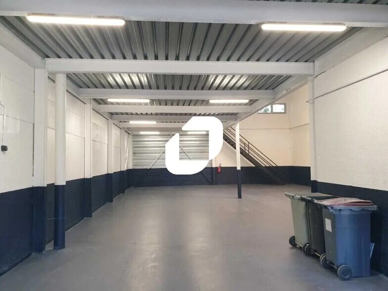 Flex in Orly for lease - Building Photo - Image 2 of 16