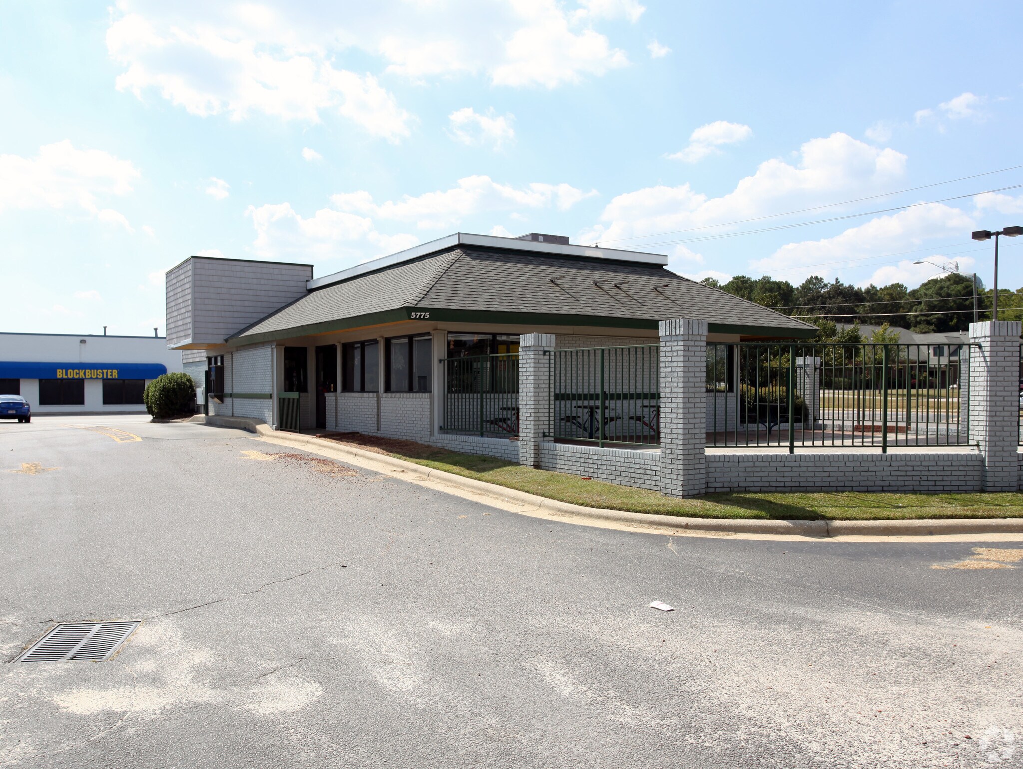 5701 Yadkin Rd, Fayetteville, NC 28303 Ponderosa Shopping Center