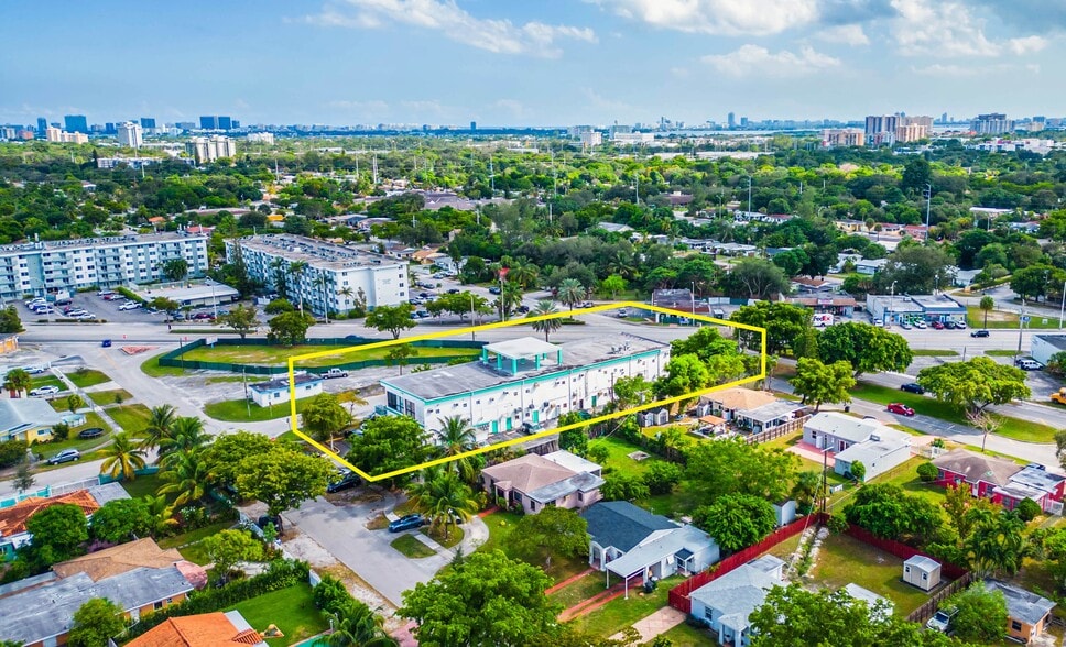 13700-13798 NE 11th Ave, Miami, FL for sale - Building Photo - Image 2 of 6