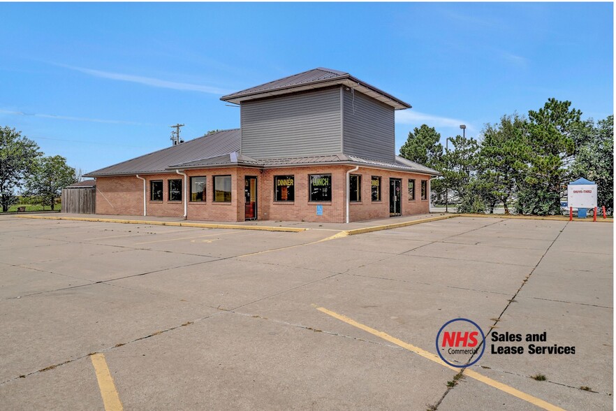 508 W David Dr, York, NE for sale - Primary Photo - Image 1 of 22