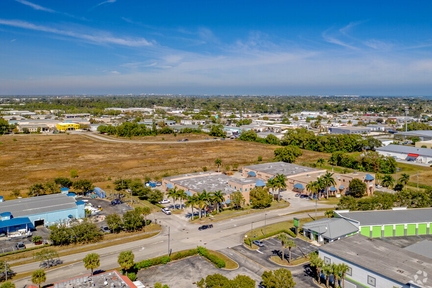 2927-2947 SE Gran Park Way, Stuart, FL for lease - Aerial - Image 3 of 6