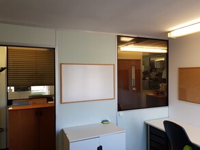 31 Bridge Rd, London for lease Interior Photo- Image 1 of 6