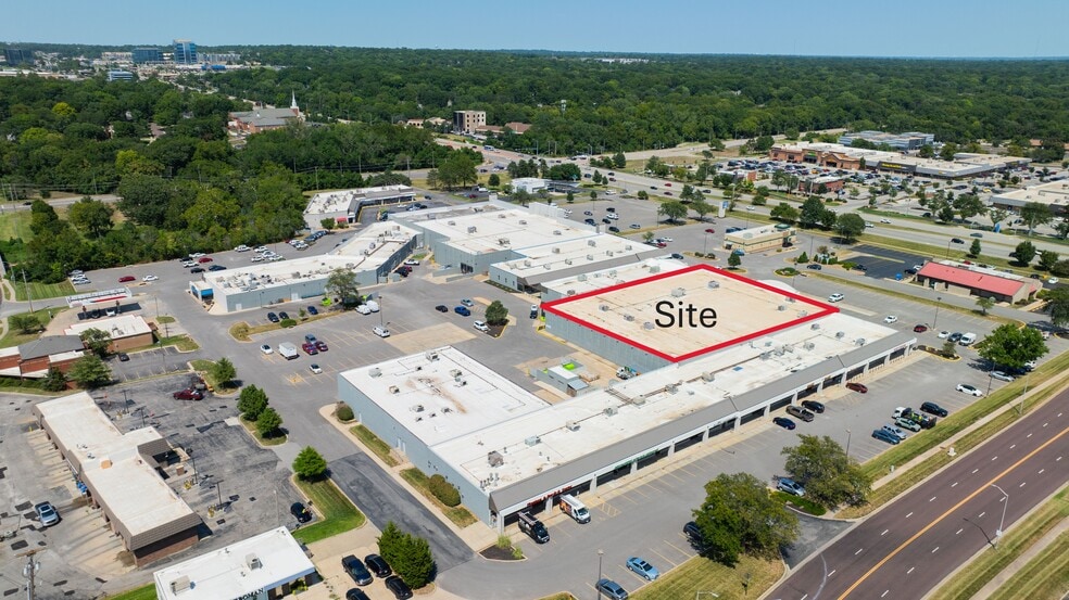 10360 Metcalf Ave, Overland Park, KS for lease - Building Photo - Image 3 of 5