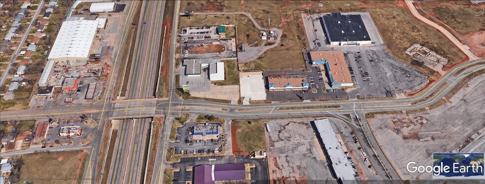 1023-1035 SE 66th St, Oklahoma City, OK for lease - Building Photo - Image 2 of 2