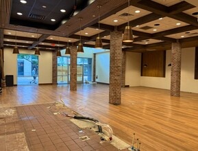 131 N Orange Ave, Orlando, FL for lease Interior Photo- Image 2 of 2