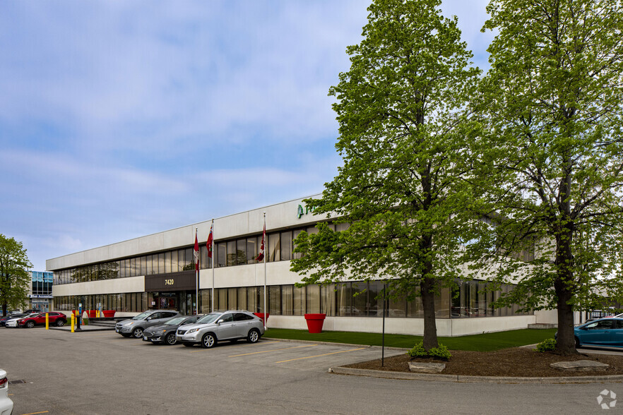 7420 Airport Rd, Mississauga, ON for lease - Building Photo - Image 2 of 5