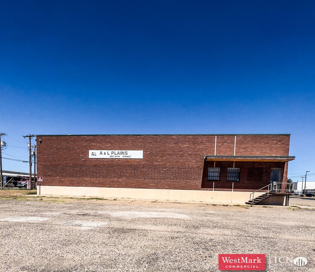 302 34th St, Lubbock, TX 79404