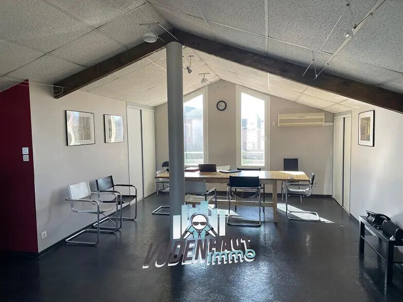 Retail in Villeneuve-Tolosane for sale - Interior Photo - Image 2 of 9