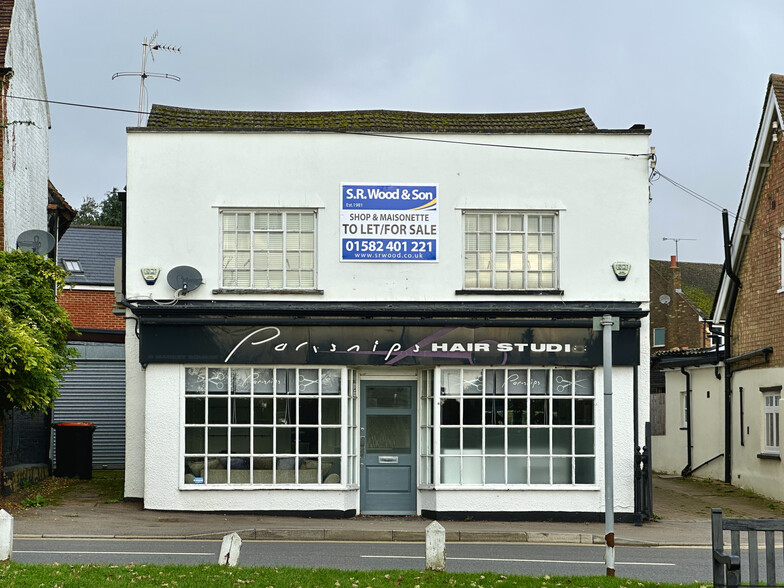 8 Market Sq, Dunstable for lease - Building Photo - Image 1 of 1