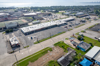 909 S Broadway St, La Porte, TX - aerial  map view