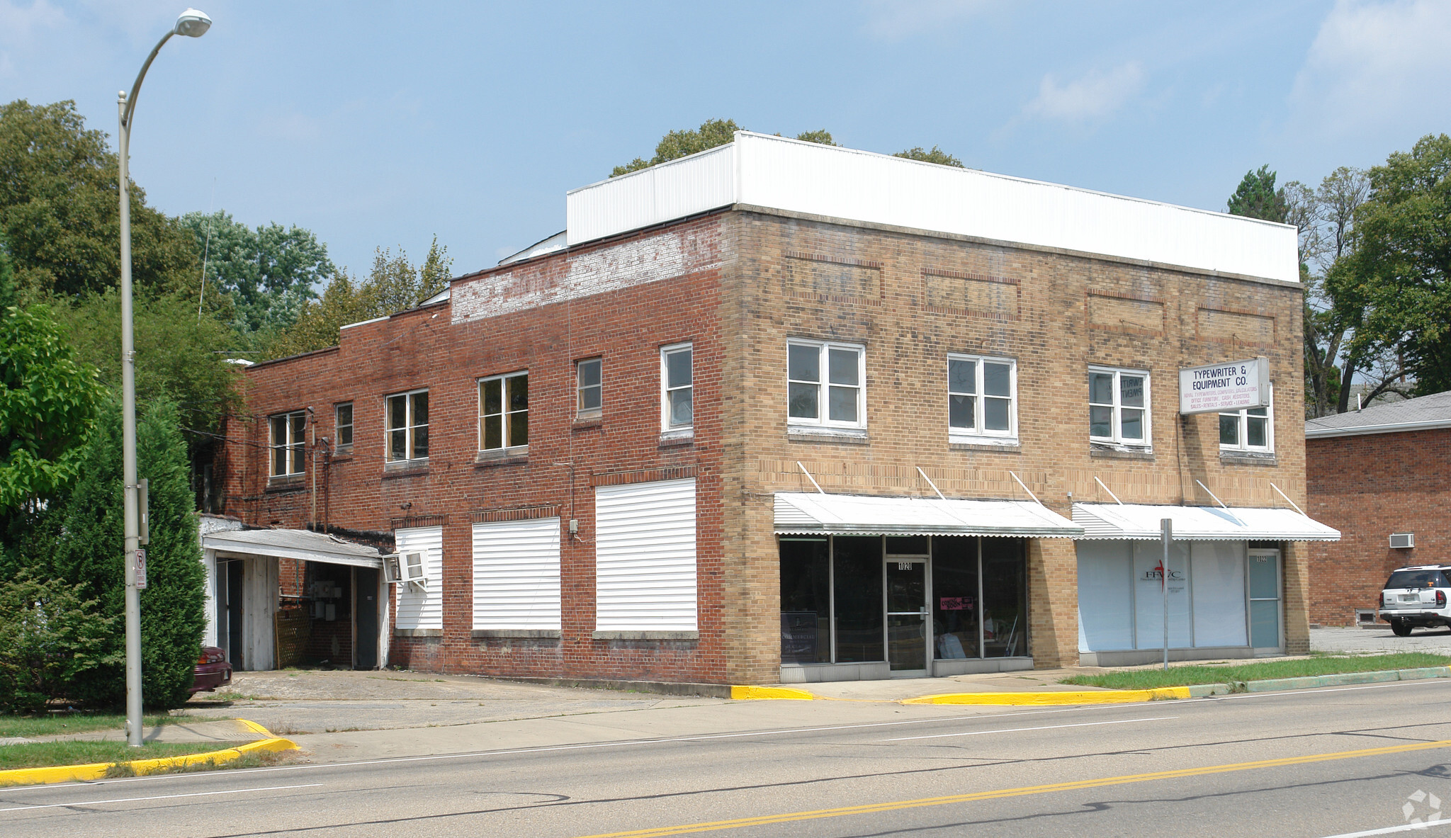 1022 E Center St, Kingsport, TN for sale Primary Photo- Image 1 of 1