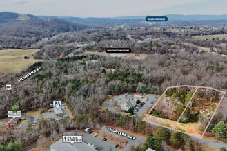 640-650 Hunters Pl pl, Charlottesville, VA - AERIAL  map view