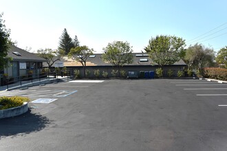 3319-3321 Mission Dr, Santa Cruz, CA for lease Building Photo- Image 2 of 15