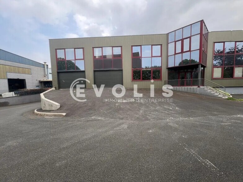 Flex in Créteil for lease - Building Photo - Image 1 of 19