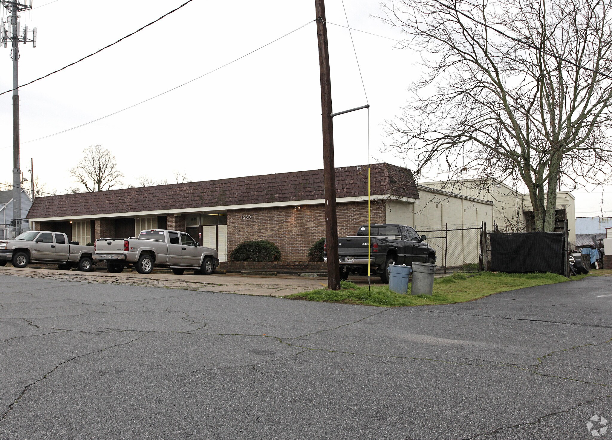 1560 E Hamilton Ave, East Point, GA for sale Primary Photo- Image 1 of 1