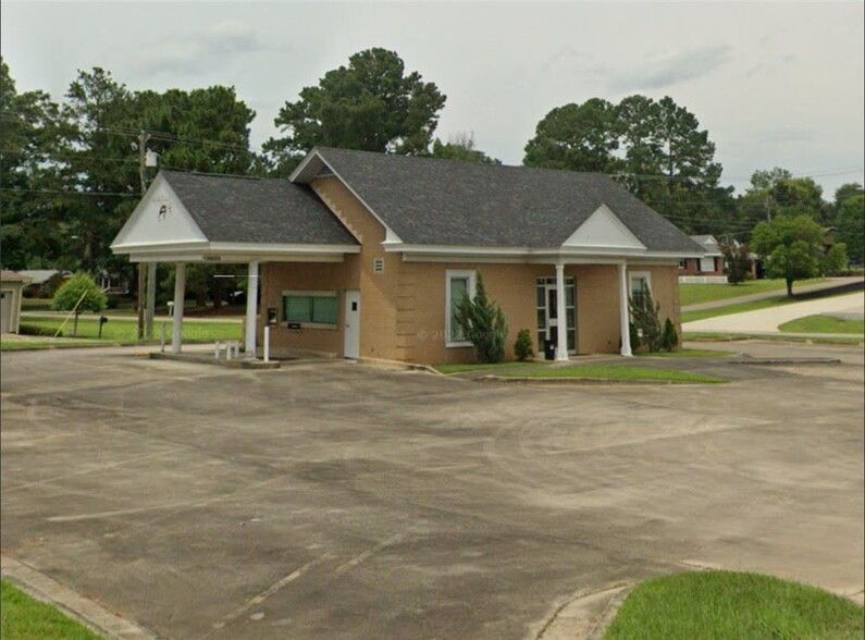 601 Central Blvd, Tallassee, AL for sale - Building Photo - Image 1 of 2