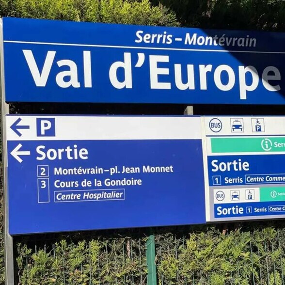 Office in Chessy for sale - Building Photo - Image 3 of 7