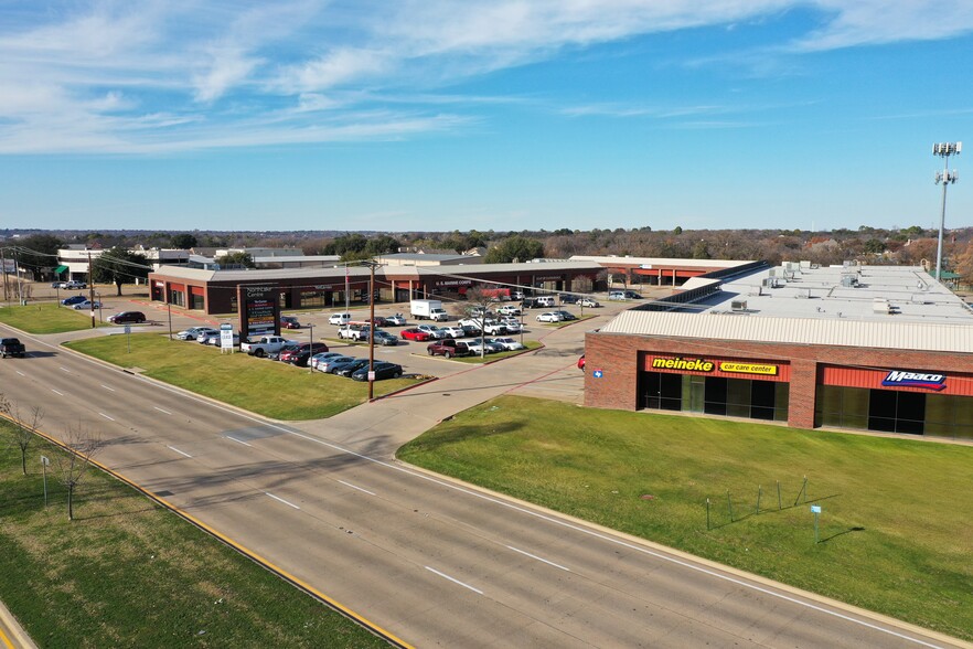 3201-3291 W Pioneer Pky, Pantego, TX for lease - Building Photo - Image 1 of 7