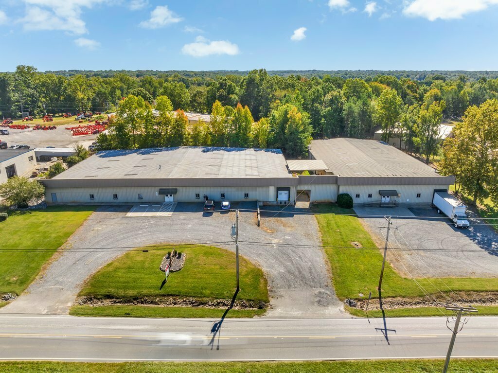 2460-2472 Davie Ave, Statesville, NC for lease Building Photo- Image 1 of 8