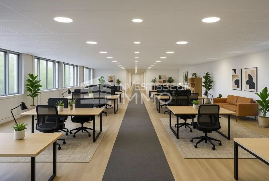 Office in Boissy-Saint-Léger for lease Interior Photo- Image 1 of 1