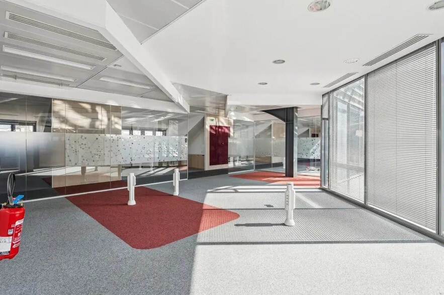 16-18 Rue Du Quatre Septembre, Paris for lease - Building Photo - Image 3 of 9