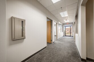 1803 Phyllis St, Bentonville, AR for lease Interior Photo- Image 2 of 6