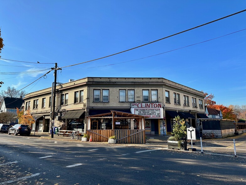 2510-2524 SE Clinton St, Portland, OR for sale - Building Photo - Image 1 of 5