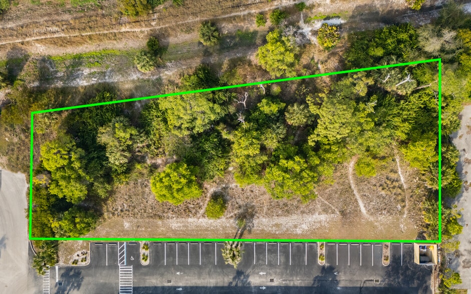Old US 41 Rd, Bonita Springs, FL for sale - Building Photo - Image 1 of 16