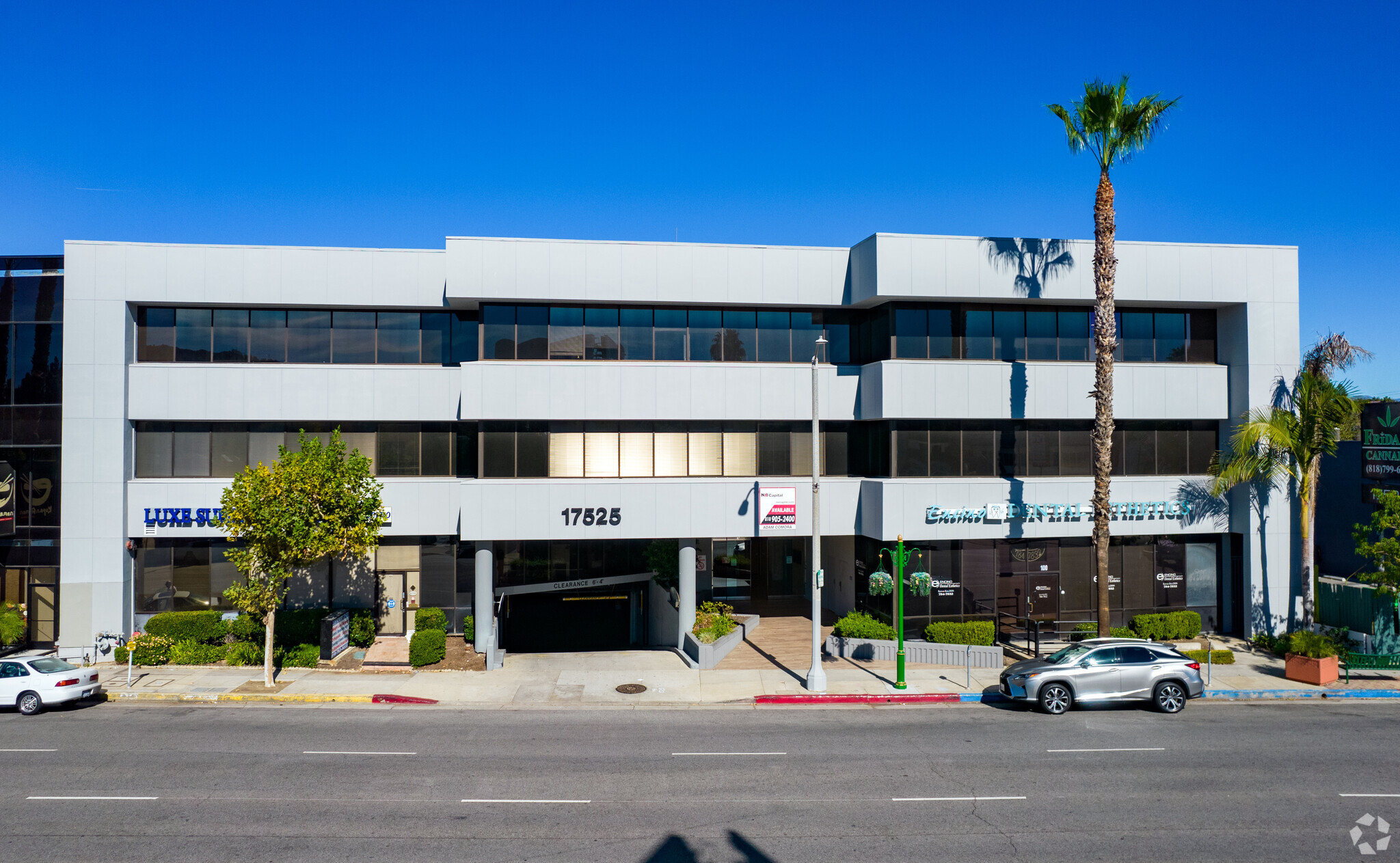 17525 Ventura Blvd, Encino, CA for lease Building Photo- Image 1 of 4