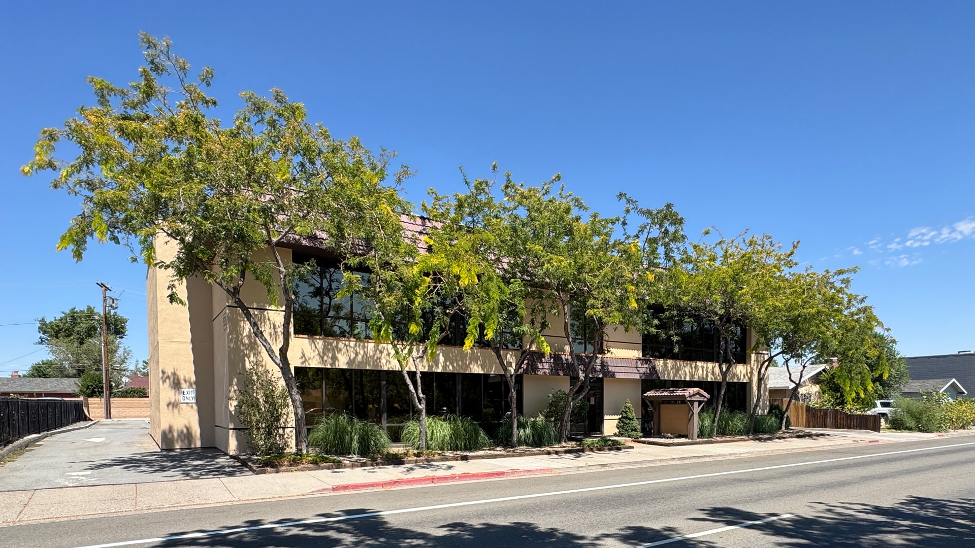 535 E Plumb Ln, Reno, NV for lease Interior Photo- Image 1 of 10