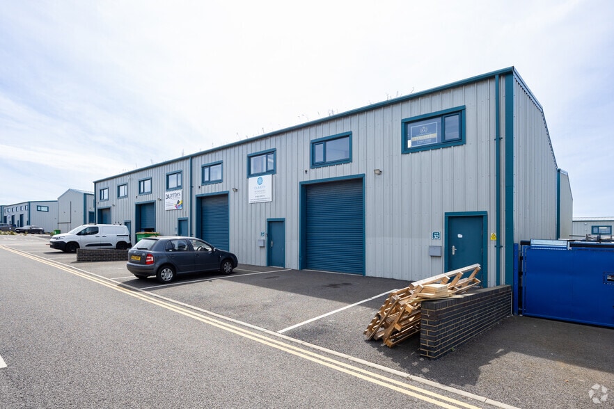 Manston Rd, Ramsgate for lease - Primary Photo - Image 1 of 2