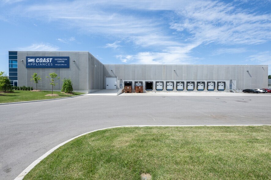 140 Speirs Giffen Ave, Caledon, ON for lease - Building Photo - Image 2 of 9