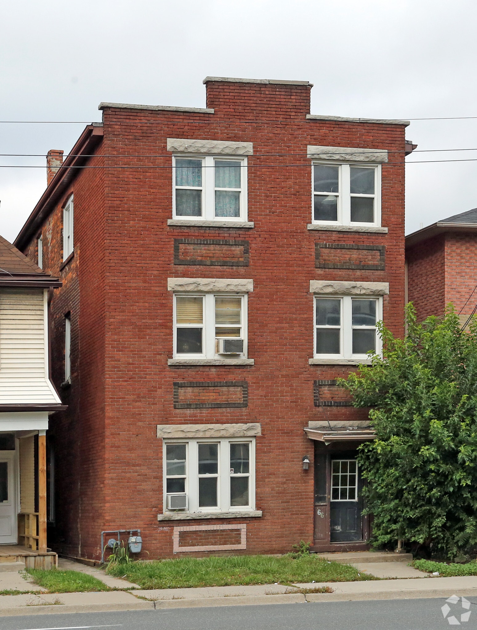 66 Victoria Ave S, Hamilton, ON for sale Primary Photo- Image 1 of 1