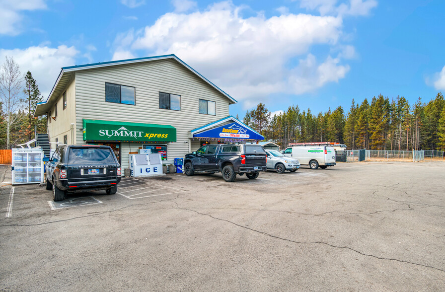 17355 Spring River Rd, Bend, OR for lease - Building Photo - Image 1 of 12