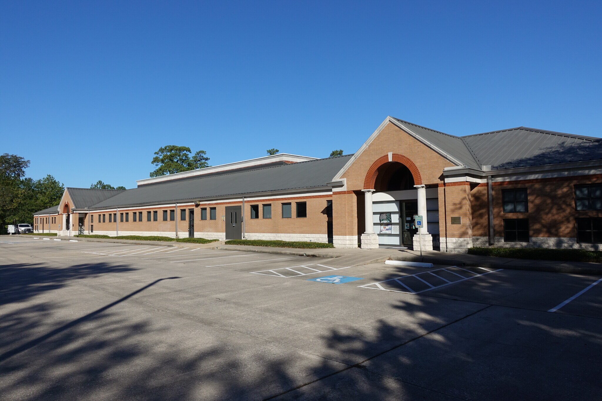 2300 Green Oak Dr, Kingwood, TX 77339 Northeast Medical Plaza