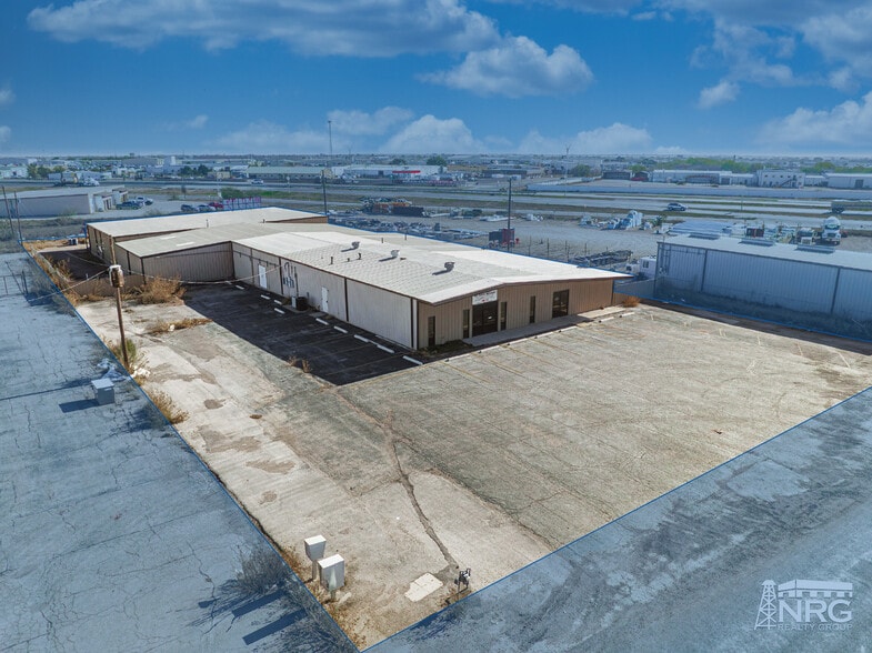 2031 Trade Dr, Midland, TX for lease - Building Photo - Image 2 of 20