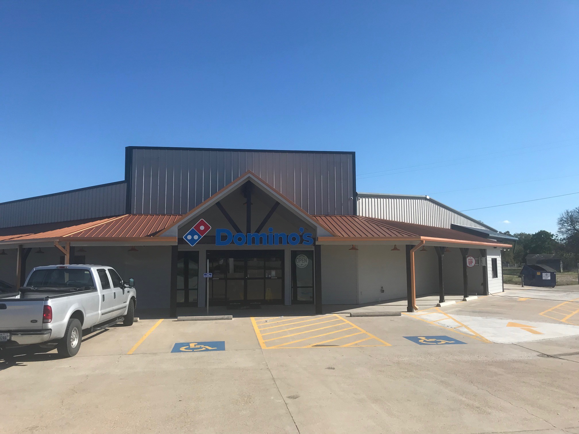 2208 W 4th St, Cameron, TX for sale Building Photo- Image 1 of 1