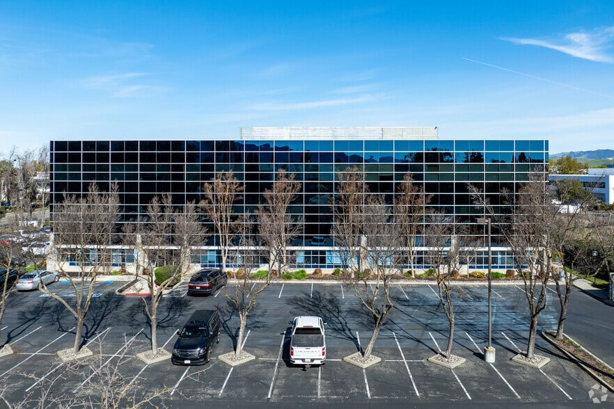 4683 Chabot Dr, Pleasanton, CA for sale - Building Photo - Image 3 of 8