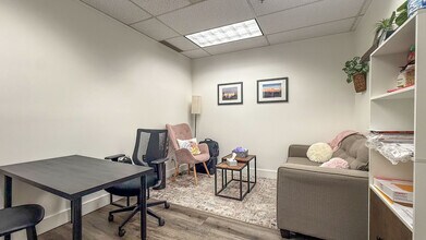 1626 Richter St, Kelowna, BC for lease Interior Photo- Image 2 of 9
