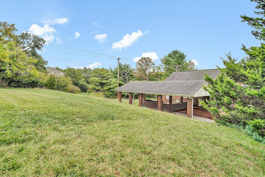 2925-2941 Leslie Ln, Roanoke, VA for sale - Aerial - Image 3 of 4